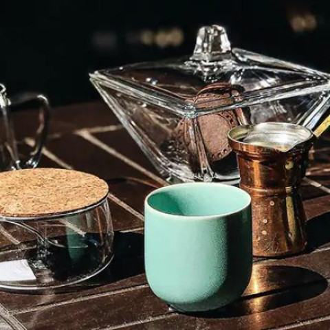 Домашнего кофе, пожалуйста